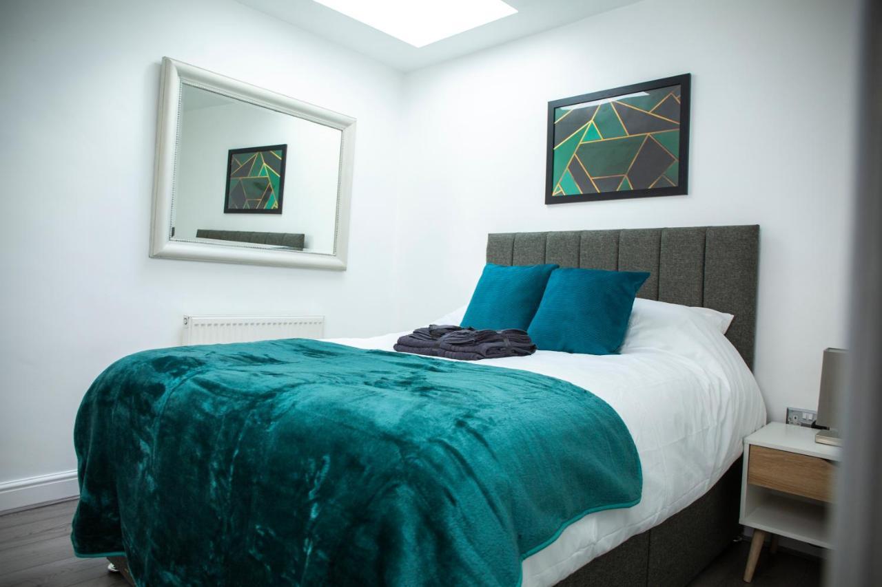 Modern Townhouse Apartment With Free Parking And Wifi Stratford-upon-Avon Eksteriør bilde