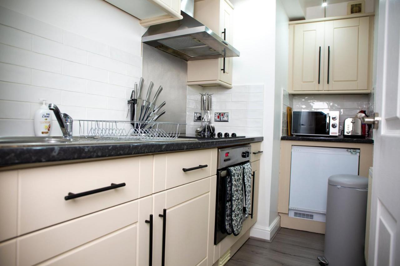 Modern Townhouse Apartment With Free Parking And Wifi Stratford-upon-Avon Eksteriør bilde